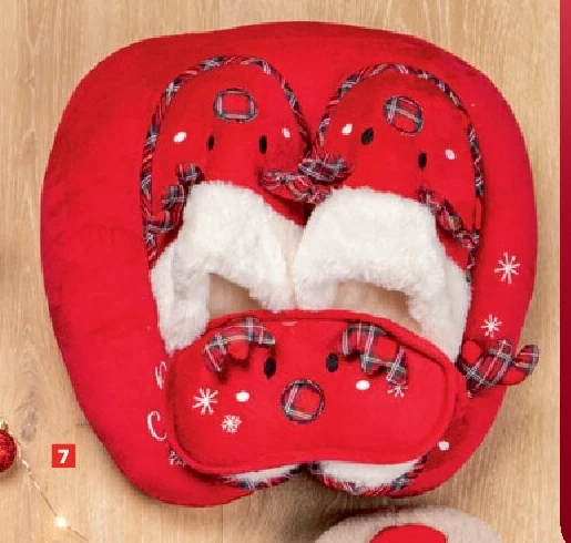 Slippers met masker en reiskussen voor dames