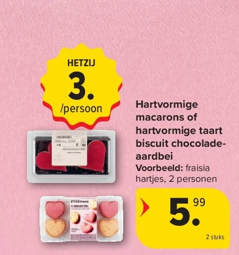 Hartvormige macarons of hartvormige taart biscuit chocoladeaardbei