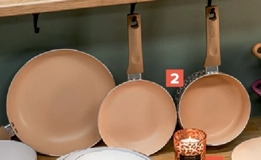 Assortiment pannen, kookpotten en stoofpotten Luipaard Menastyl