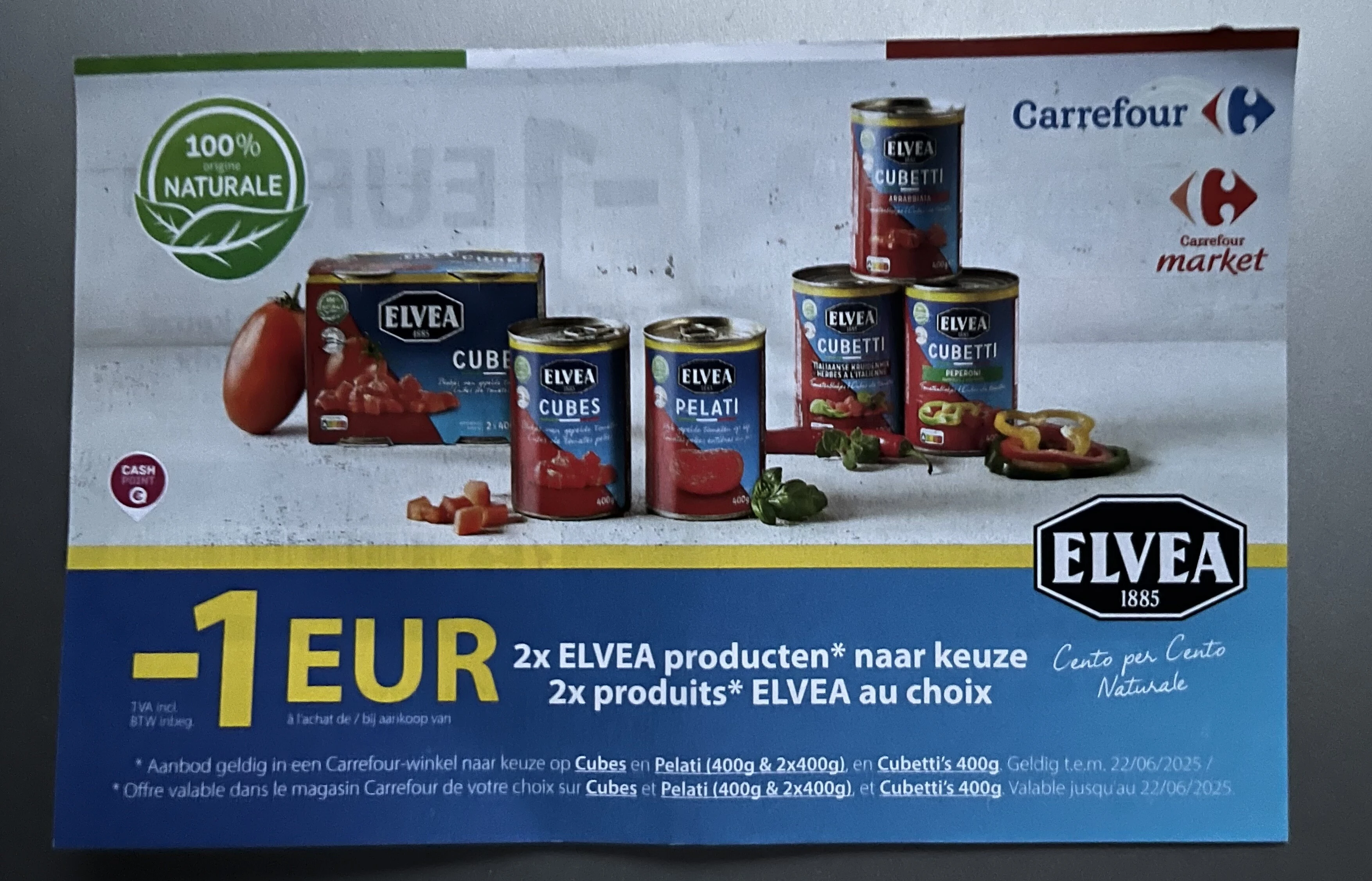 Bonnetje Elvea aan rek bij Carrefour