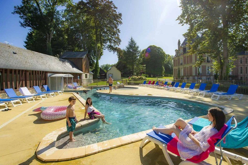 Vanaf € 13 p.p.p.n. op vakantie deze zomer! Ontdek alle dichtbij vakanties.