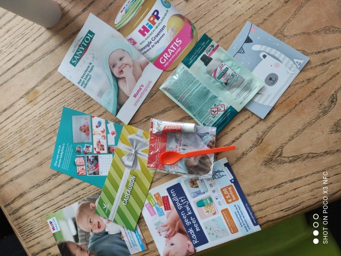 Via de roze doos gratis een pakket thuis ontv...