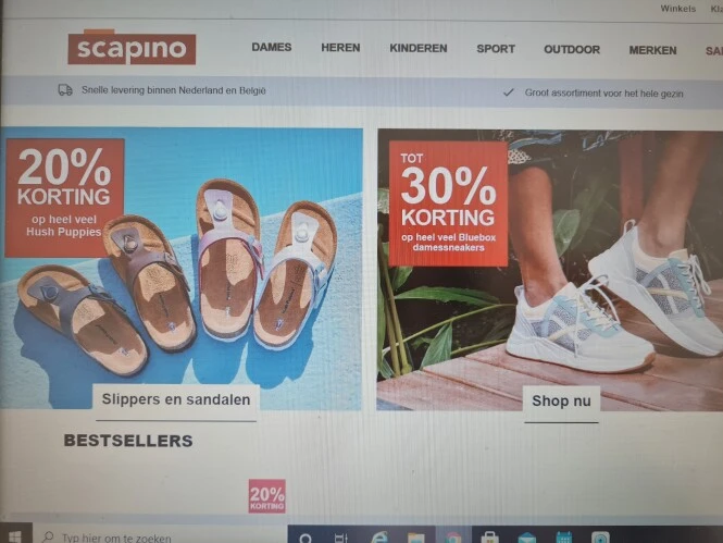 Bij scapino.nl nu 20% op veel hush puppies, t...