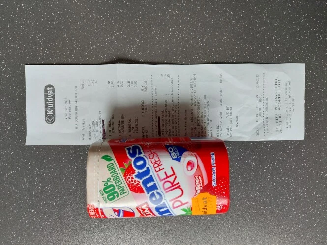 Kruidvat mentos gum kartonnen pot betaald €2,...