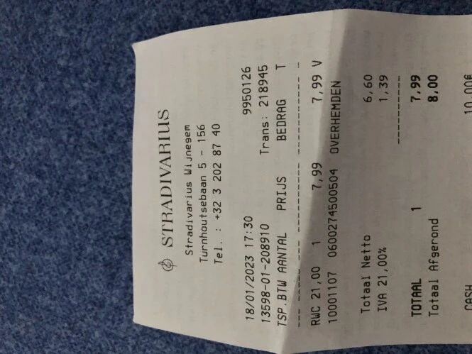 Normaal €19,99, nu €8 voor een hemd bij strad...