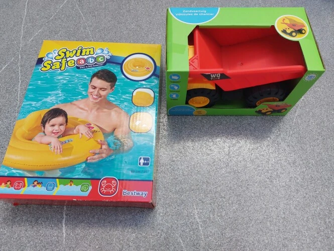 Bij Kruidvat in Tienen deze 2 dingen gekocht...