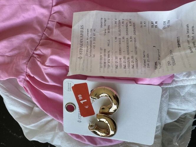 Nog leuke solden bij stradivarius