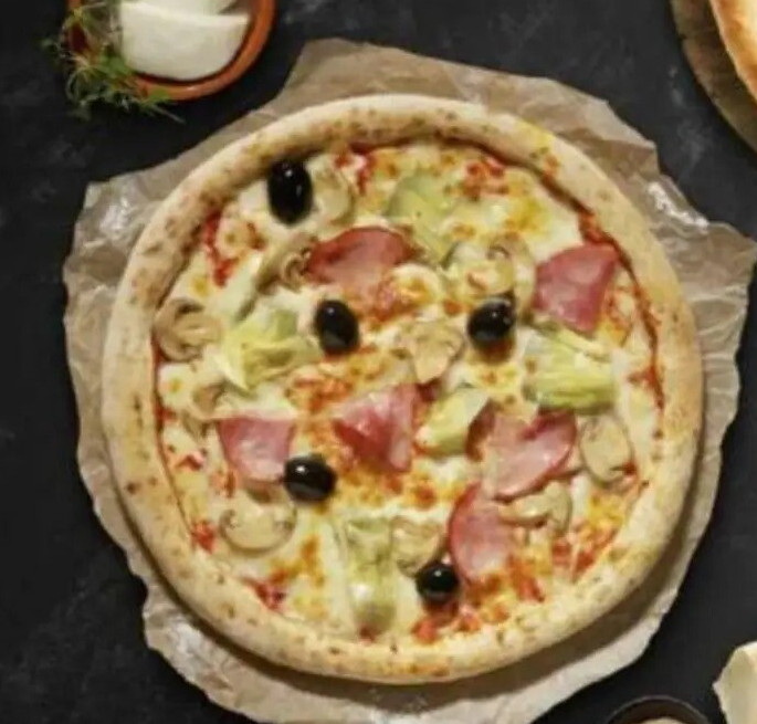 15165 Pizza capricciosa