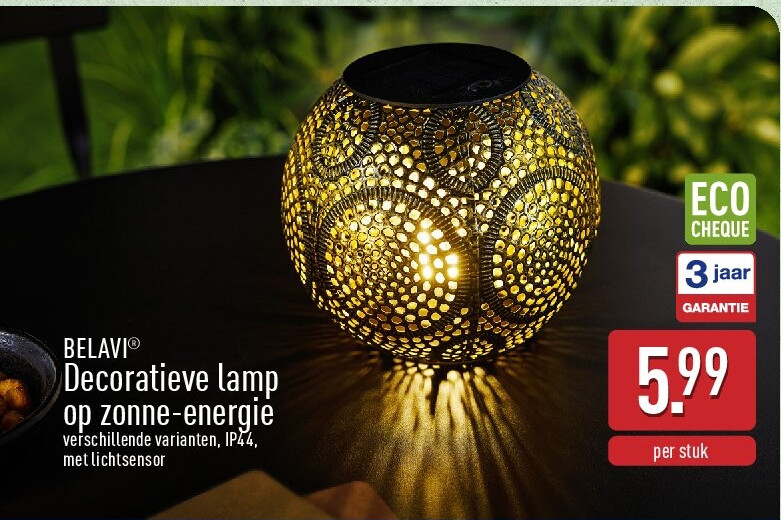 Decoratieve lamp op zonne-energie