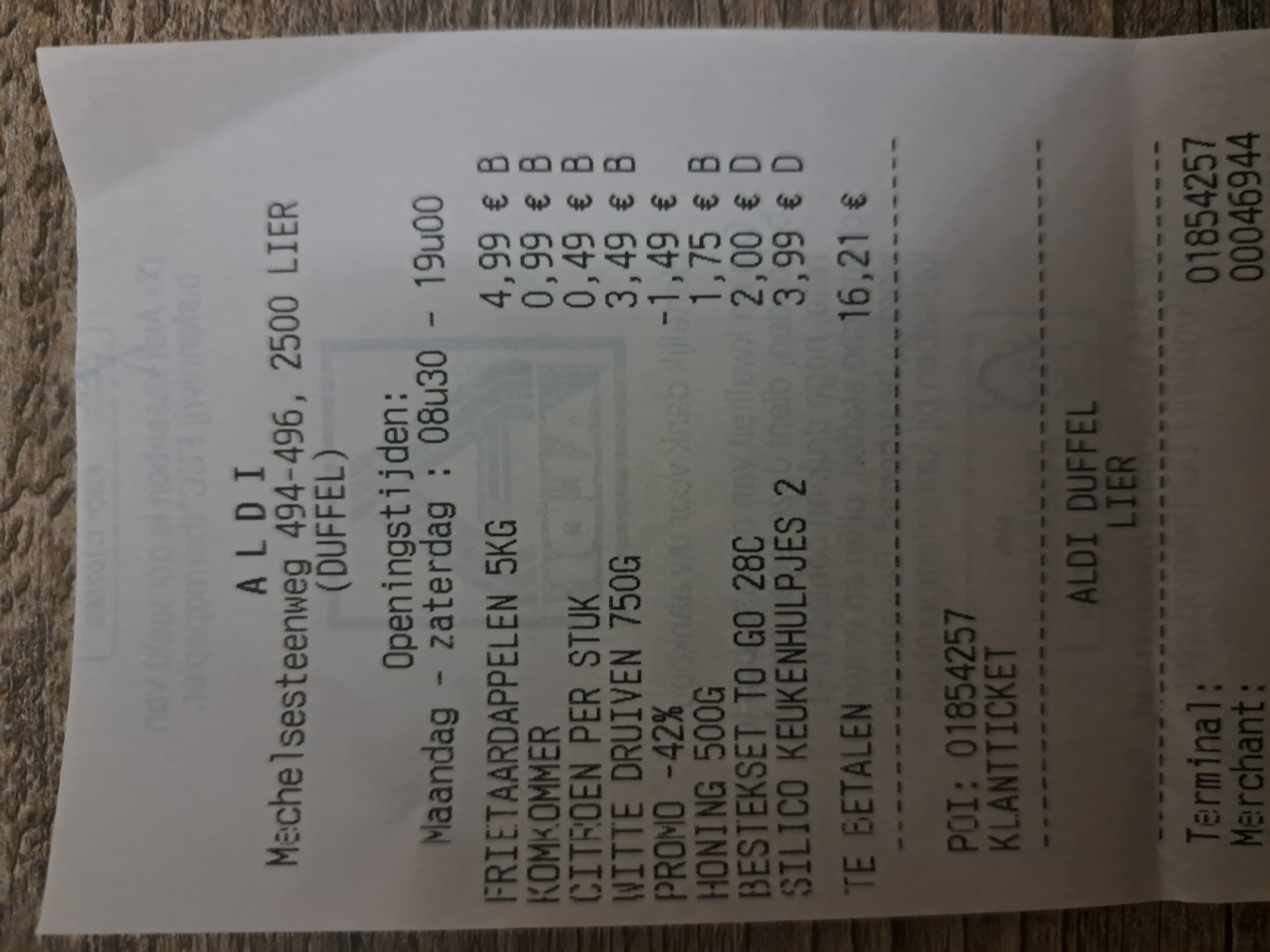 Frietaardappelen, witte druiven