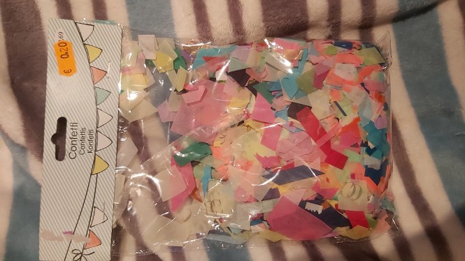 Wibra Heusden Confetti afgeprijsd naar 5 cent...