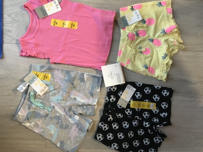 €5,70 voor de 4 stuks #primark Broekjes stond...