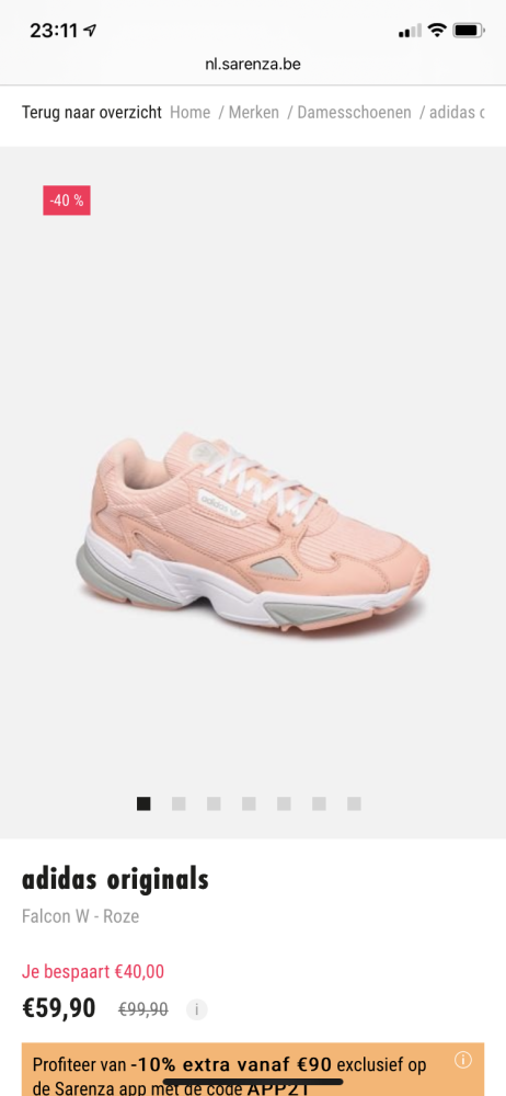 Roze Adidas sneakers aan €59,90 bij Sarenza....