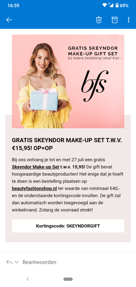 Bij beautyfashionshop krijg je met de code SK...