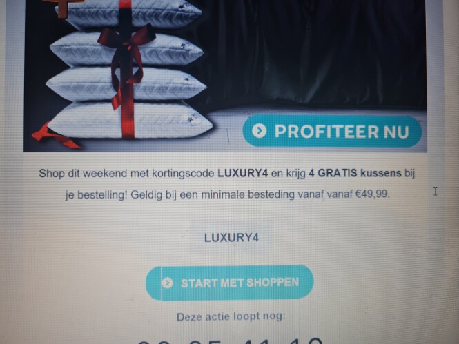 Bij Dekbed-discounter.nl nu 4 gratis kussens...