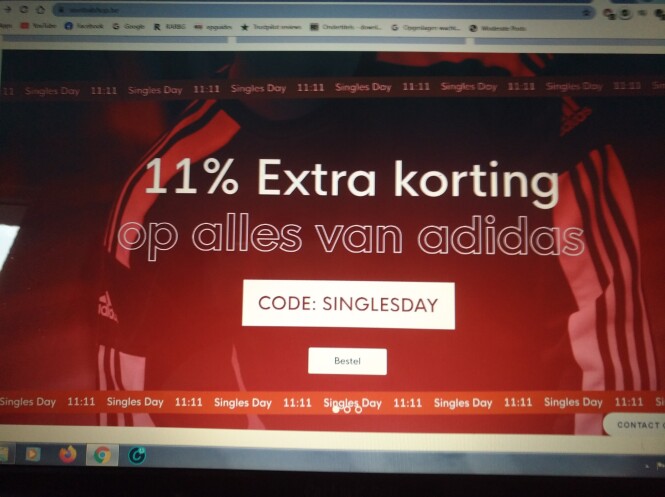 -11% extra korting op alles v Adidas