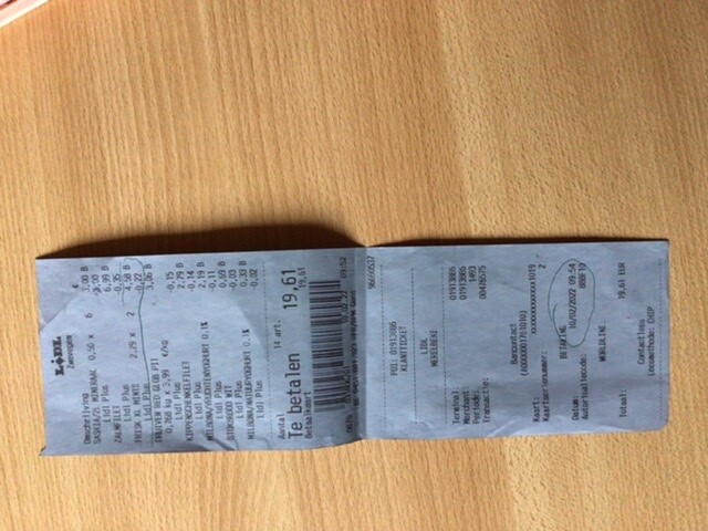 In de Lidl,app het gratis pak water en mijn 5...