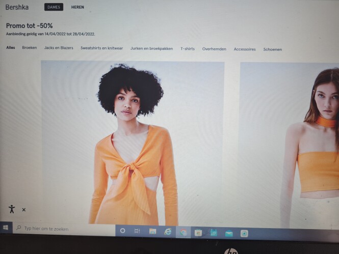 Bij bershka.com nu tot 50% op geselecteerde a...