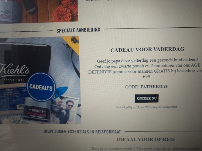 Bij aankoop v 99€ gratis een mannelijke pouc...