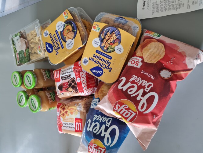 Bij Delhaize 1+1 op tortellini, lu wafels, ov...