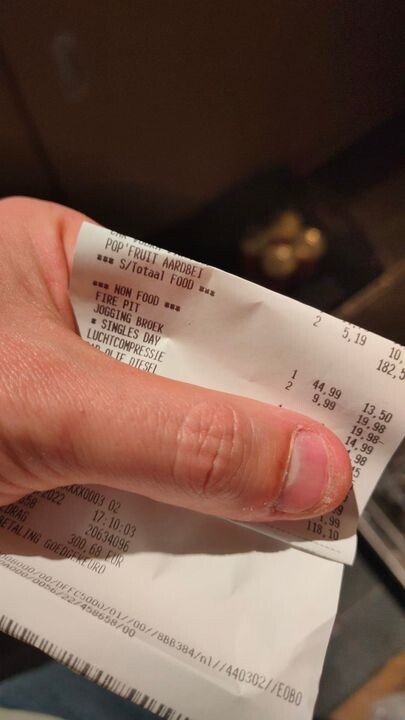 Lee Cooper broeken bij Carrefour gekocht . 69...