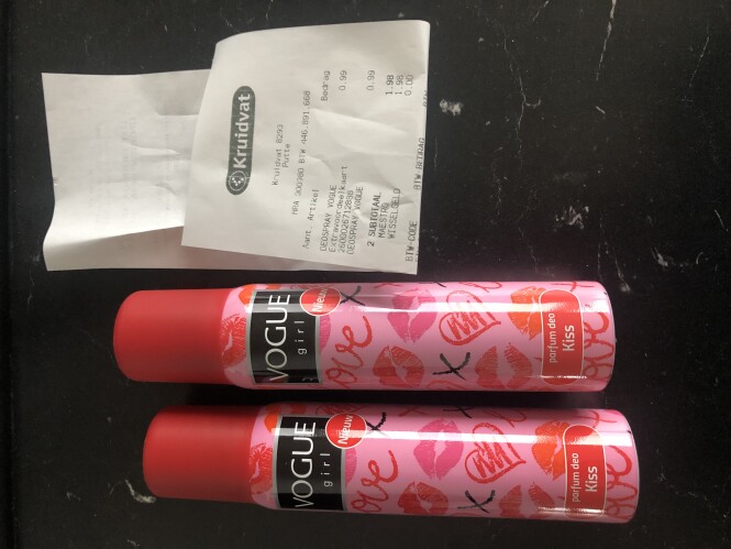 Vogue deo voor €0,99 het stuk bij kruidvat 😊