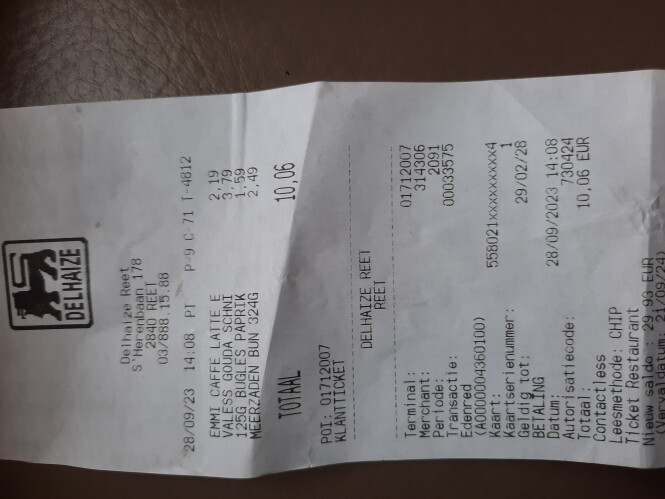 Delhaize emmi cafe latte espresso, lays bugg...