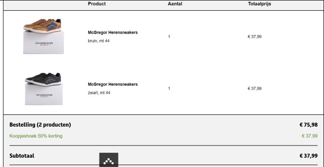 Bij Kruidvat 2 paar herensneakers van Mc Greg...