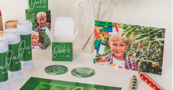 Gratis proefdruk communiekaartje of kaartje voor het lentefeest