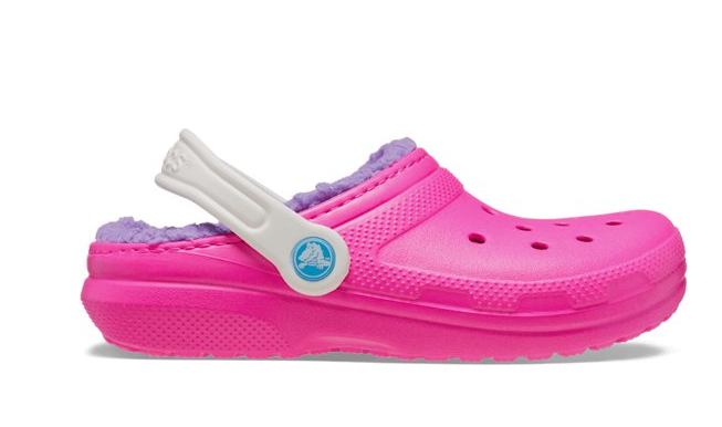 Crocs maat 20/21 en 30/31 in blauwe en roze kleur vanaf 13.50 euro
