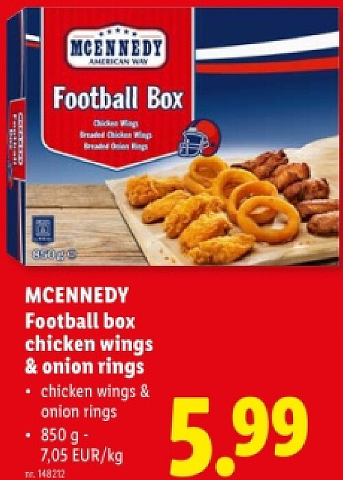 Football box chicken wings & onion rings