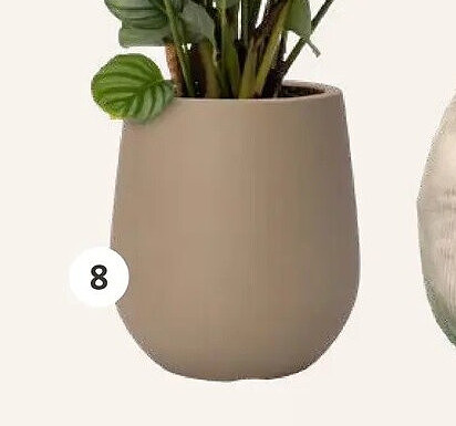 Pot Elani. Kunststof, taupe. Ø 30 cm, hoogte 42 cm.