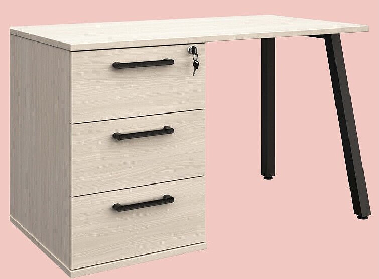 Bureau met 3 laden