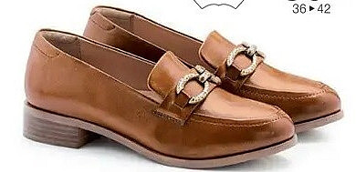Mocassin met gesp