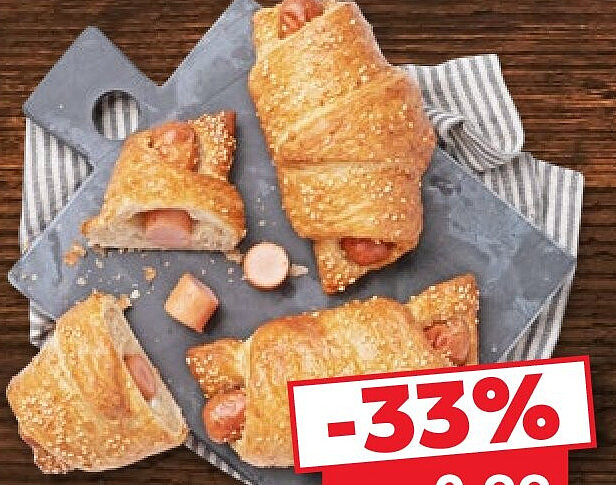 Croissant mit Geflügelwürstchen