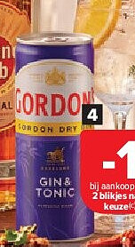 Blikje Ready To Drink Captain Morgan, Gordon’s gin en Smirnoff Ice