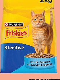 Croquettes pour chat stérilisé au saumon et légumes Friskies Purina