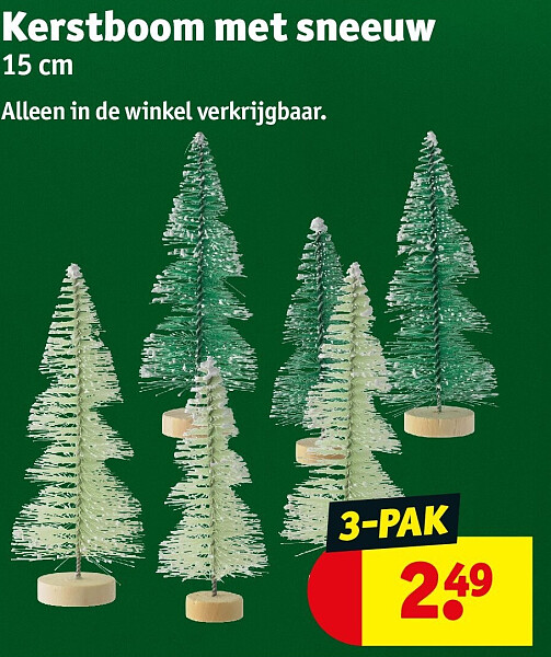Kerstboom met sneeuw