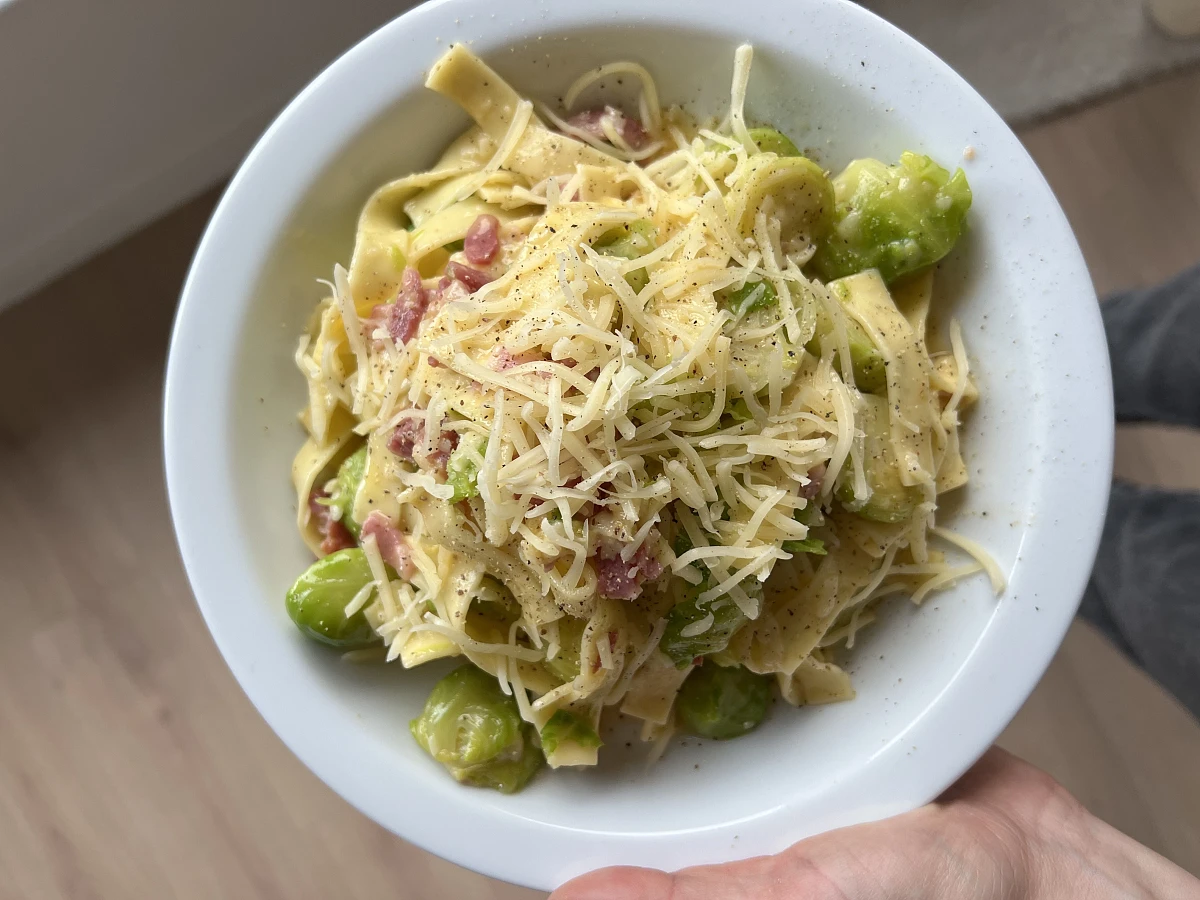Afbeelding voor Spaghetti Carbonara met spruitjes: een verrassende winterklassieker