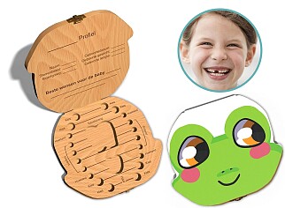 Tandendoosje met naam - Kikker - Hout