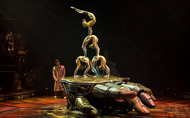 Cirque du Soleil arrangement bij 4* Hotel de Plesman