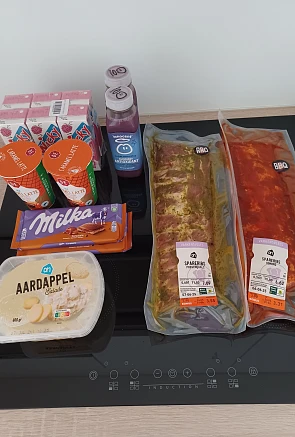 Spareribs, Milka, Innocent, Wicky, D.E. Ice coffee