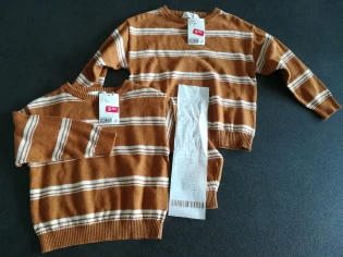 Matching pulls met 50% korting 👶👦 H&M