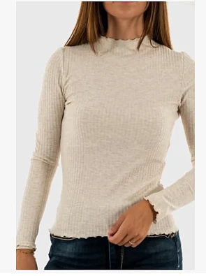 Only shirt -70%