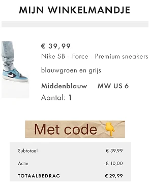 Nike sneakers €29,99 bij Asos
