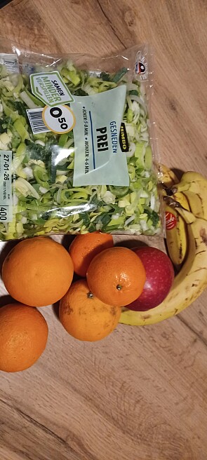 Fruit gratis mee te nemen en koopje op prei