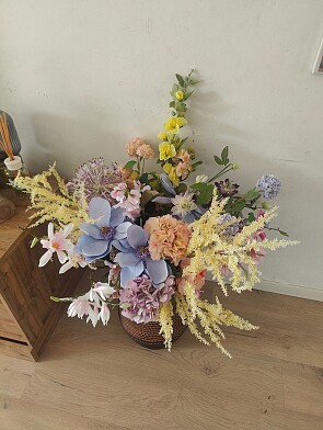 30% korting op de bloemen, 20% op de vaas
