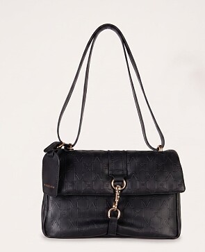 Guess handtas