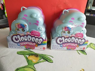 Deze 2 cloudees gekocht vandaag bij Kruidvat...