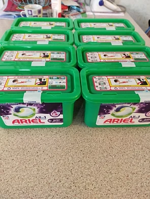Kruidvat! 8 doosjes Ariel pods + lenor unstop...
